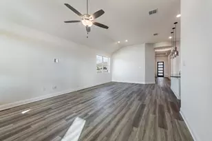 320 Coral Gate Trail, Kyle, TX 78640 - Photo 5