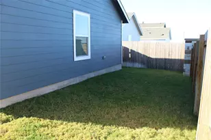205 Marty Allen Loop, Jarrell, TX 76537 - Photo 21