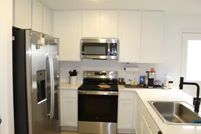 205 Marty Allen Loop, Jarrell, TX 76537 - Photo 5