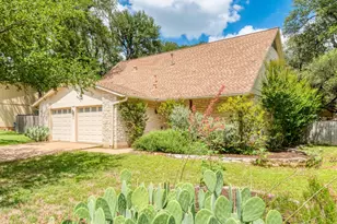 12015 Carmel Park Ln, Austin, TX 78727 - Photo 3