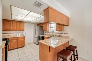 12015 Carmel Park Ln, Austin, TX 78727 - Photo 11