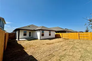 121 Holmby Dr, Hutto, TX 78634 - Photo 5