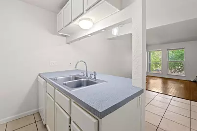 2708 S 1st Street #205, Austin, TX 78704 - Photo 13