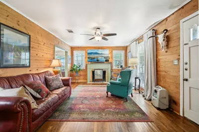 801 Bishop Street, Smithville, TX 78957 - Photo 15