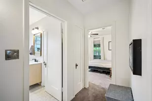 801 Bishop St, Smithville, TX 78957 - Photo 25