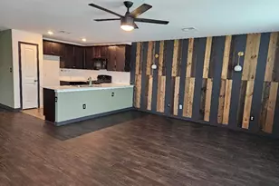 17721 Somerville Ct, Elgin, TX 78621 - Photo 3