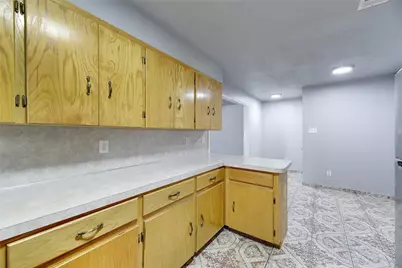 6402 Santos Street, Austin, TX 78741 - Photo 11