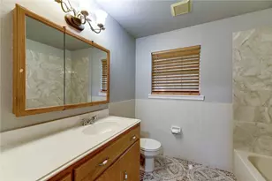 6402 Santos St, Austin, TX 78741 - Photo 19