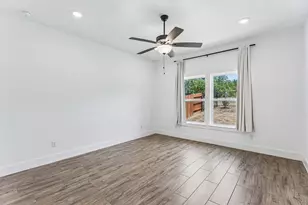 1102 Sage Thrasher Cir, Dripping Springs, TX 78620 - Photo 17