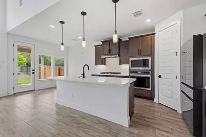 1102 Sage Thrasher Circle, Dripping Springs, TX 78620 - Photo 19
