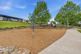 1102 Sage Thrasher Cir, Dripping Springs, TX 78620 - Photo 37