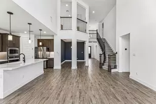 1102 Sage Thrasher Cir, Dripping Springs, TX 78620 - Photo 5