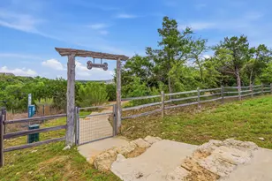 1102 Sage Thrasher Cir, Dripping Springs, TX 78620 - Photo 39