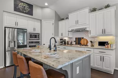1012 Discovery Well Drive, Liberty Hill, TX 78642 - Photo 5