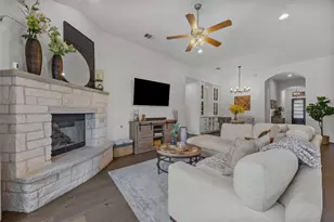 1012 Discovery Well Dr, Liberty Hill, TX 78642 - Photo 11