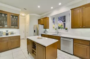 10129 Planters Woods Dr, Austin, TX 78730 - Photo 15