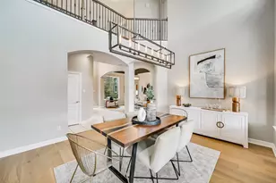 10129 Planters Woods Dr, Austin, TX 78730 - Photo 11