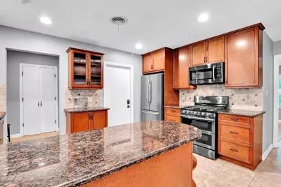 1405 Briarcliff Boulevard, Austin, TX 78723 - Photo 11