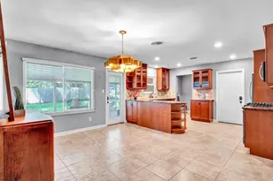 1405 Briarcliff Blvd, Austin, TX 78723 - Photo 19