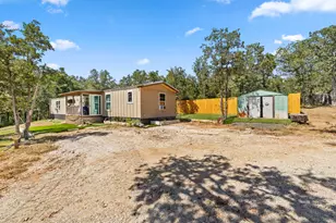 215 Sayers Dr, Bastrop, TX 78602 - Photo 3