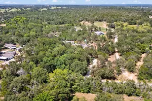 215 Sayers Dr, Bastrop, TX 78602 - Photo 25