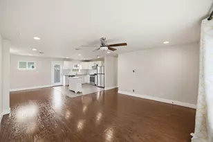 5510 Manor Rd, Austin, TX 78723 - Photo 9