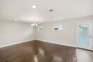 5510 Manor Rd, Austin, TX 78723 - Photo 13