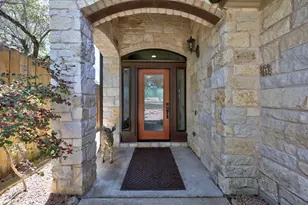 615 Cat Hollow Club Dr, Briarcliff, TX 78669 - Photo 5