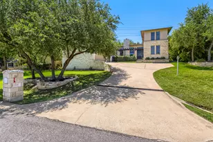 220 Clubhouse Dr, Lakeway, TX 78734 - Photo 5