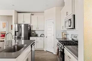 862 Pepperbark Loop, Buda, TX 78610 - Photo 9