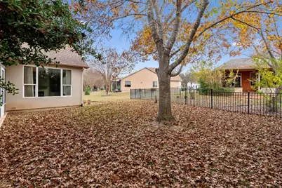 122 Nolan Drive, Georgetown, TX 78633 - Photo 31