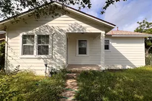 4615 Ribbecke Ave, Austin, TX 78721 - Photo 1