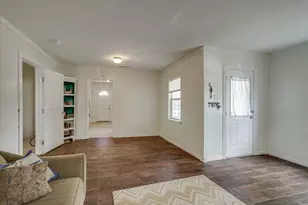 4615 Ribbecke Ave, Austin, TX 78721 - Photo 7