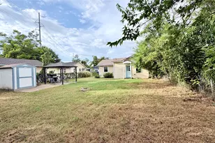 4615 Ribbecke Ave, Austin, TX 78721 - Photo 17