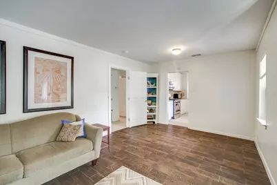 4615 Ribbecke Avenue, Austin, TX 78721 - Photo 5