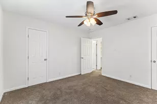 6211 Manor Rd, Austin, TX 78723 - Photo 21