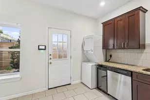 6211 Manor Rd, Austin, TX 78723 - Photo 17