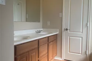 109 Wimberley St, Hutto, TX 78634 - Photo 11