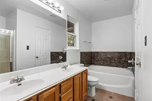 212 Valley Run Trail, Elgin, TX 78621 - Photo 13