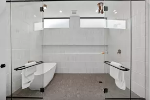 2319 Cypress Point E, Austin, TX 78746 - Photo 21