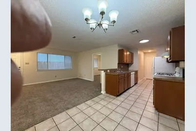 11945 Sunhillow Bend #B, Austin, TX 78758 - Photo 7
