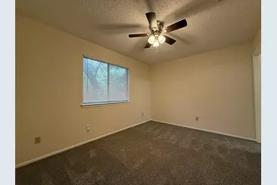 11945 Sunhillow Bend #B, Austin, TX 78758 - Photo 13