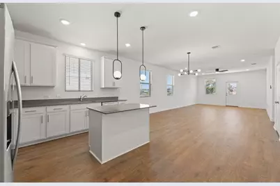 104 Hatari Trail, Jarrell, TX 76537 - Photo 5