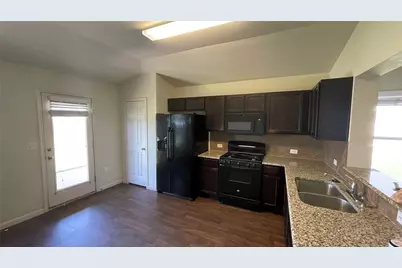 307 Camellia Drive, Hutto, TX 78634 - Photo 7
