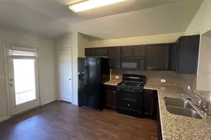307 Camellia Dr, Hutto, TX 78634 - Photo 7