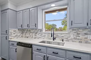 105 Melissa St St, Bruceville Eddy, TX 76524 - Photo 13