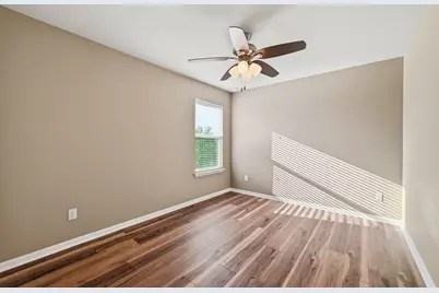 5517 Bradford Pear Lane, Austin, TX 78744 - Photo 13