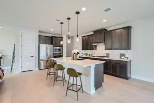 8319 Laughlin Ln, Austin, TX 78744 - Photo 9