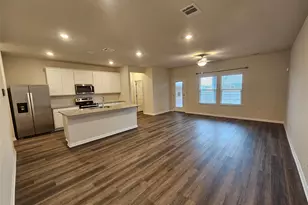 164 Texas Agate Dr, Kyle, TX 78640 - Photo 3