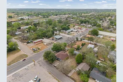 1207 NE Loop 230, Smithville, TX 78957 - Photo 35